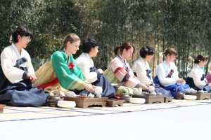 Mt_Jiri-Hiking&-Wild-Tea-Fest041