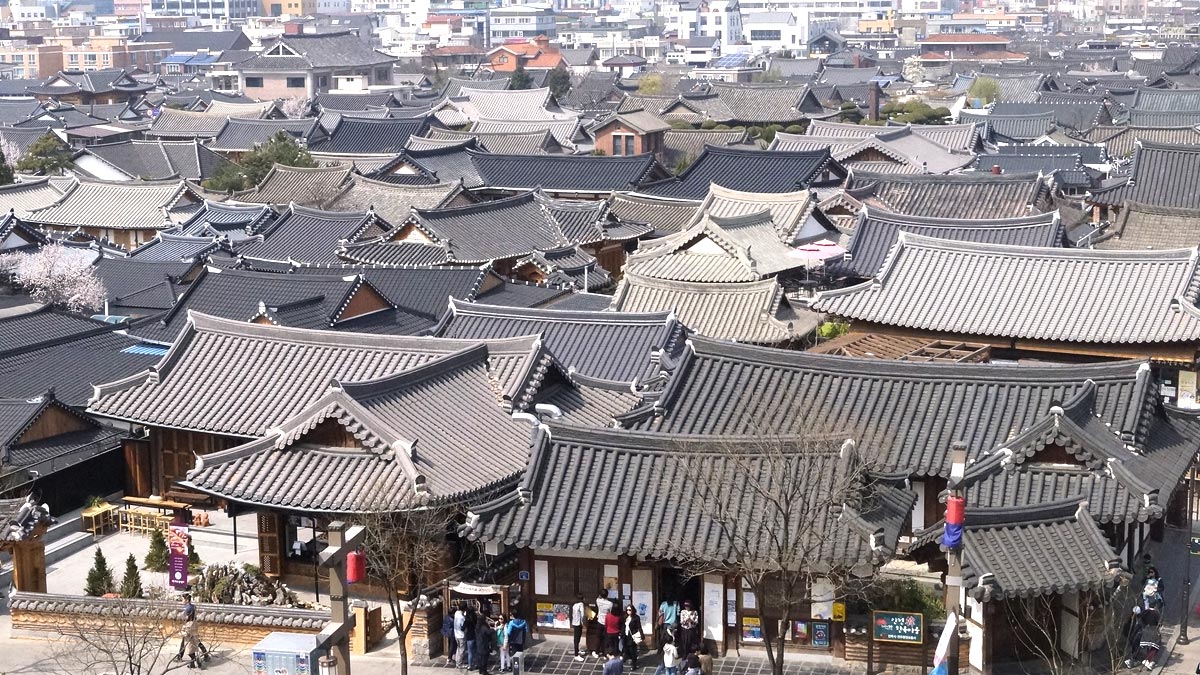 Jeonju Hanok Village, overnight Temple Stay and immersive culture experience