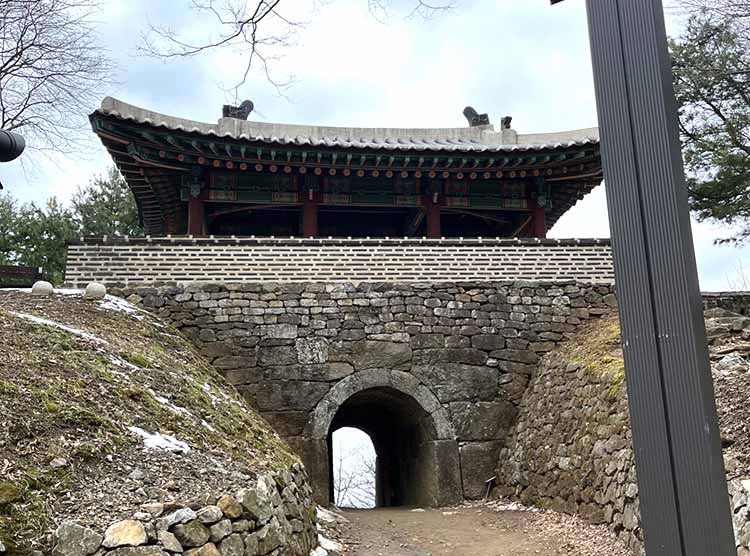 Article Namhansanseong Fortress