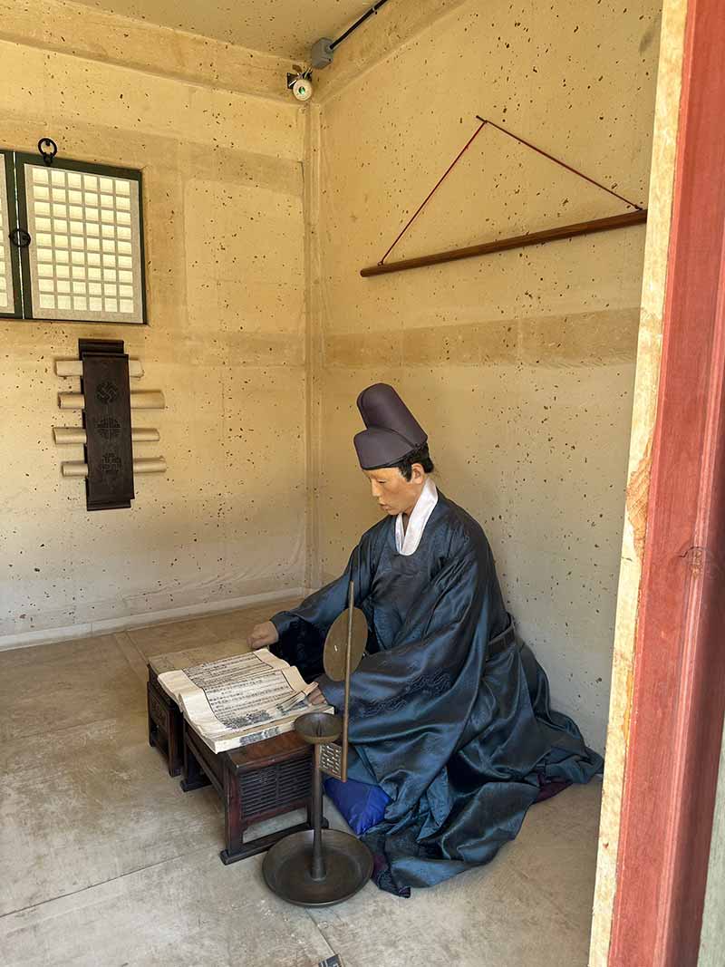 A Spring Day in Suwon : Find yourself at K-drama shooting spots 14
