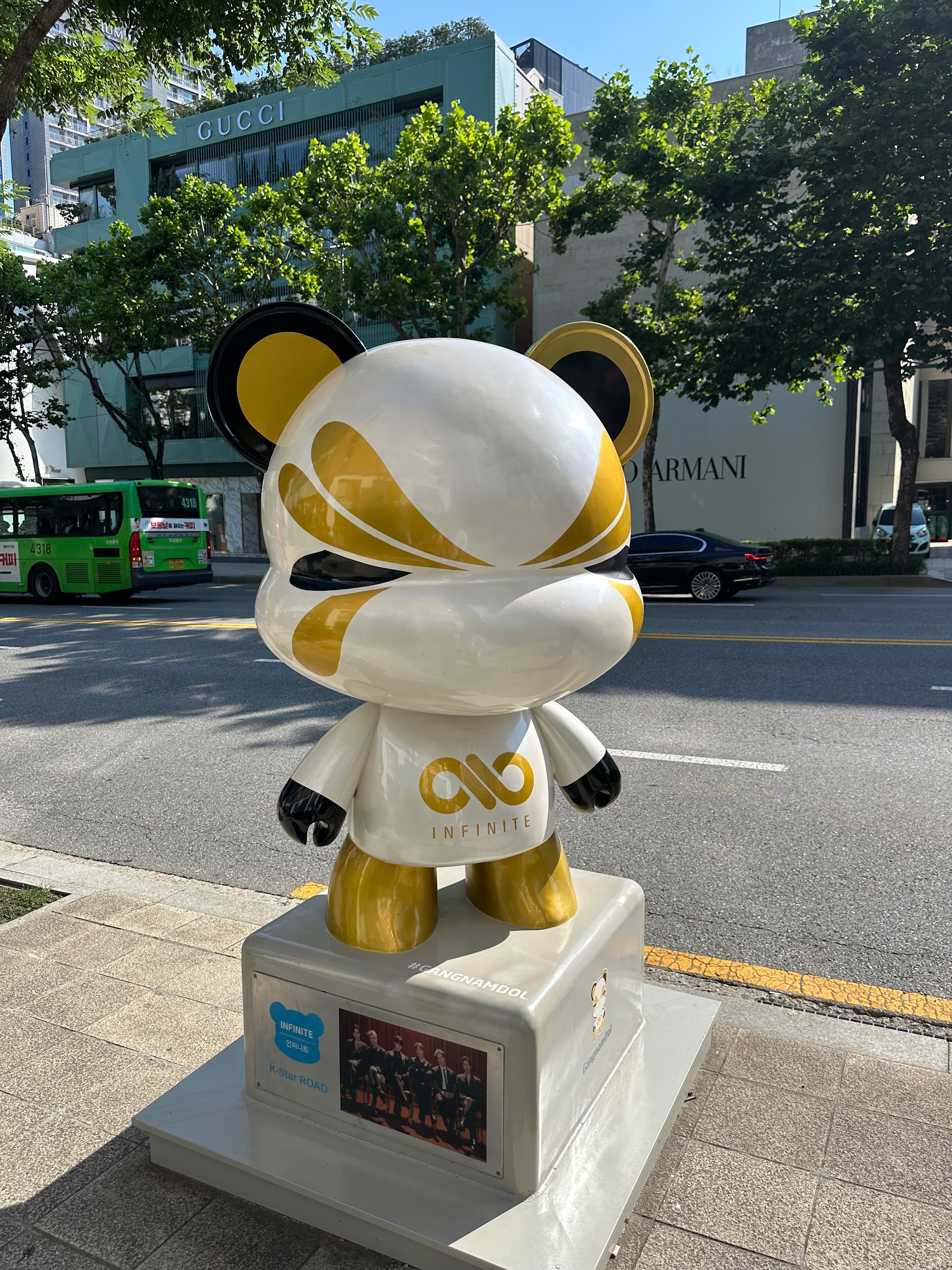 Top 5 unusual and trendy places to discover at Seoul: 11