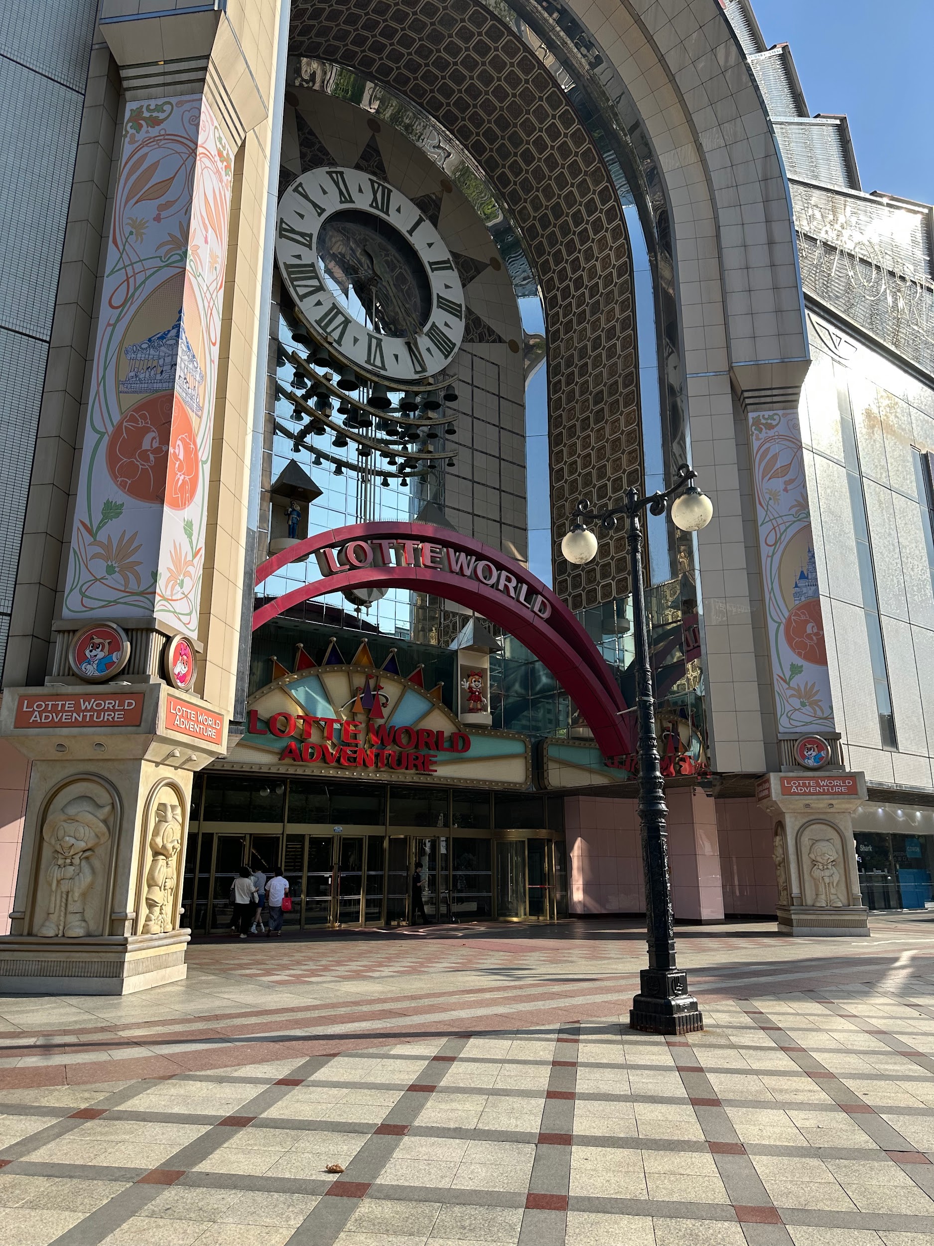 Top 5 unusual and trendy places to discover at Seoul: 12