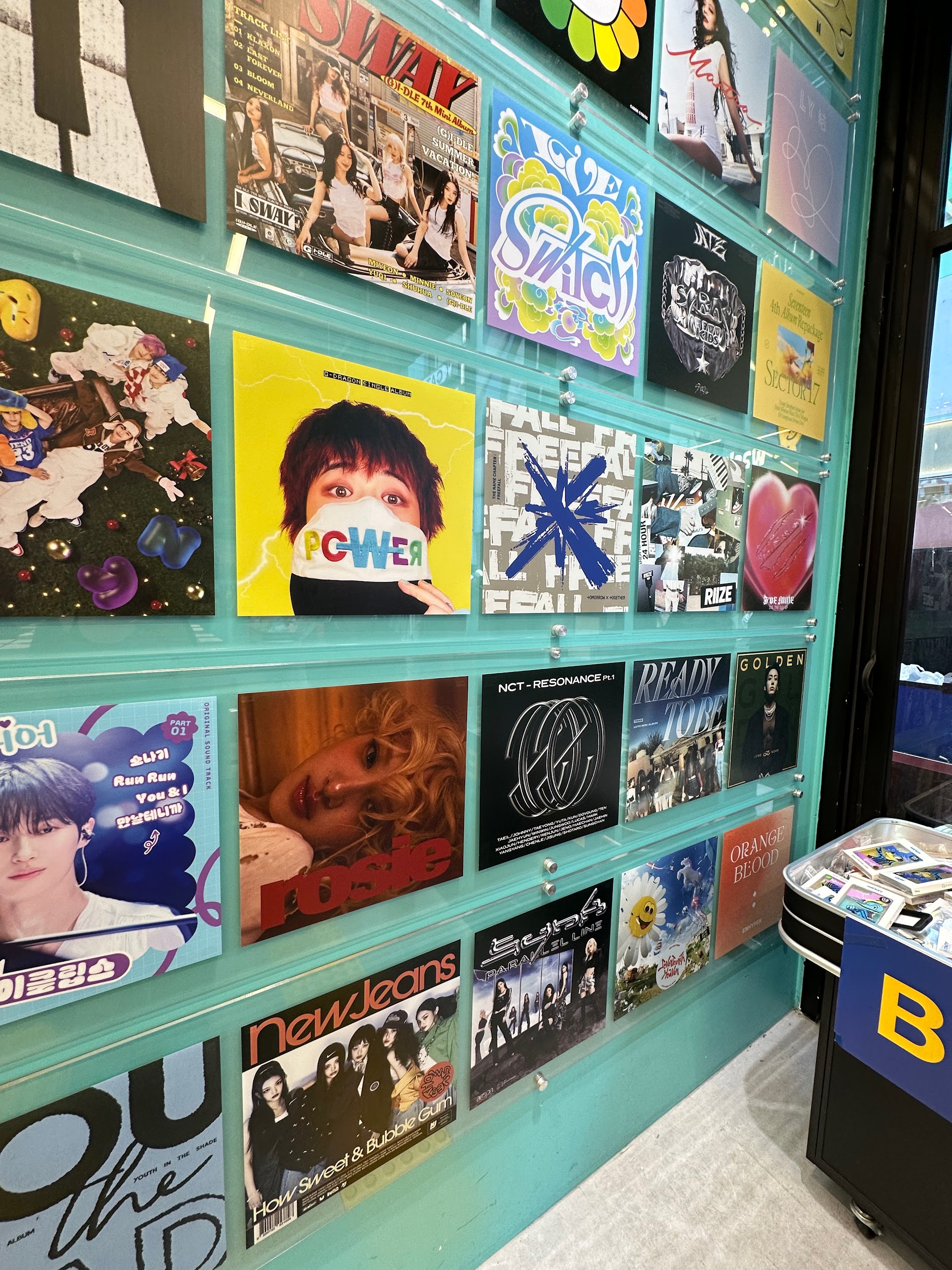 Top 5 unusual and trendy places to discover at Seoul: 36