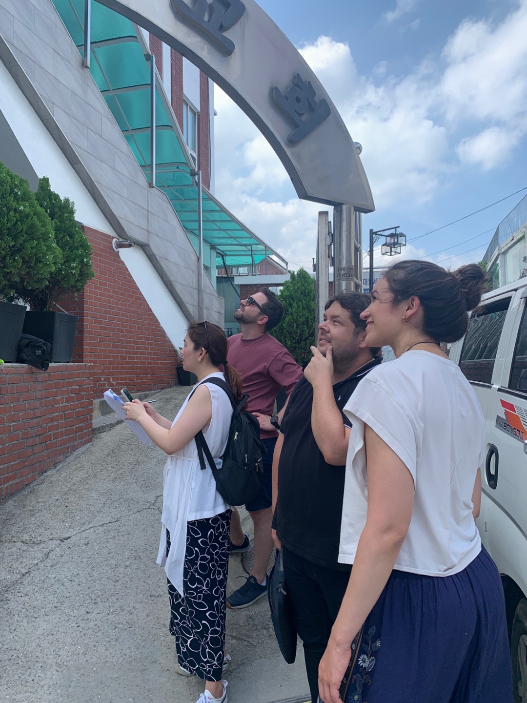 Creating strong and lasting bounds: An orienteering team-building experience in the Bukchon Hanok Village 10