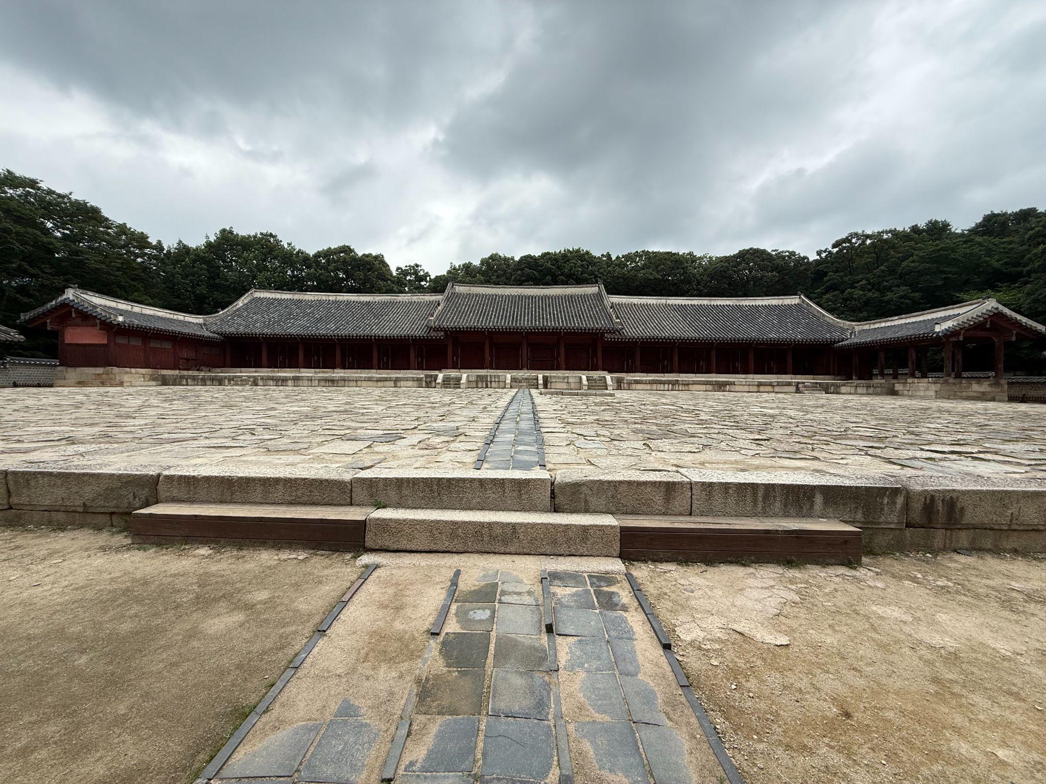 Explore Jongmyo Shrine: Korea’s UNESCO Confucian Landmark 12
