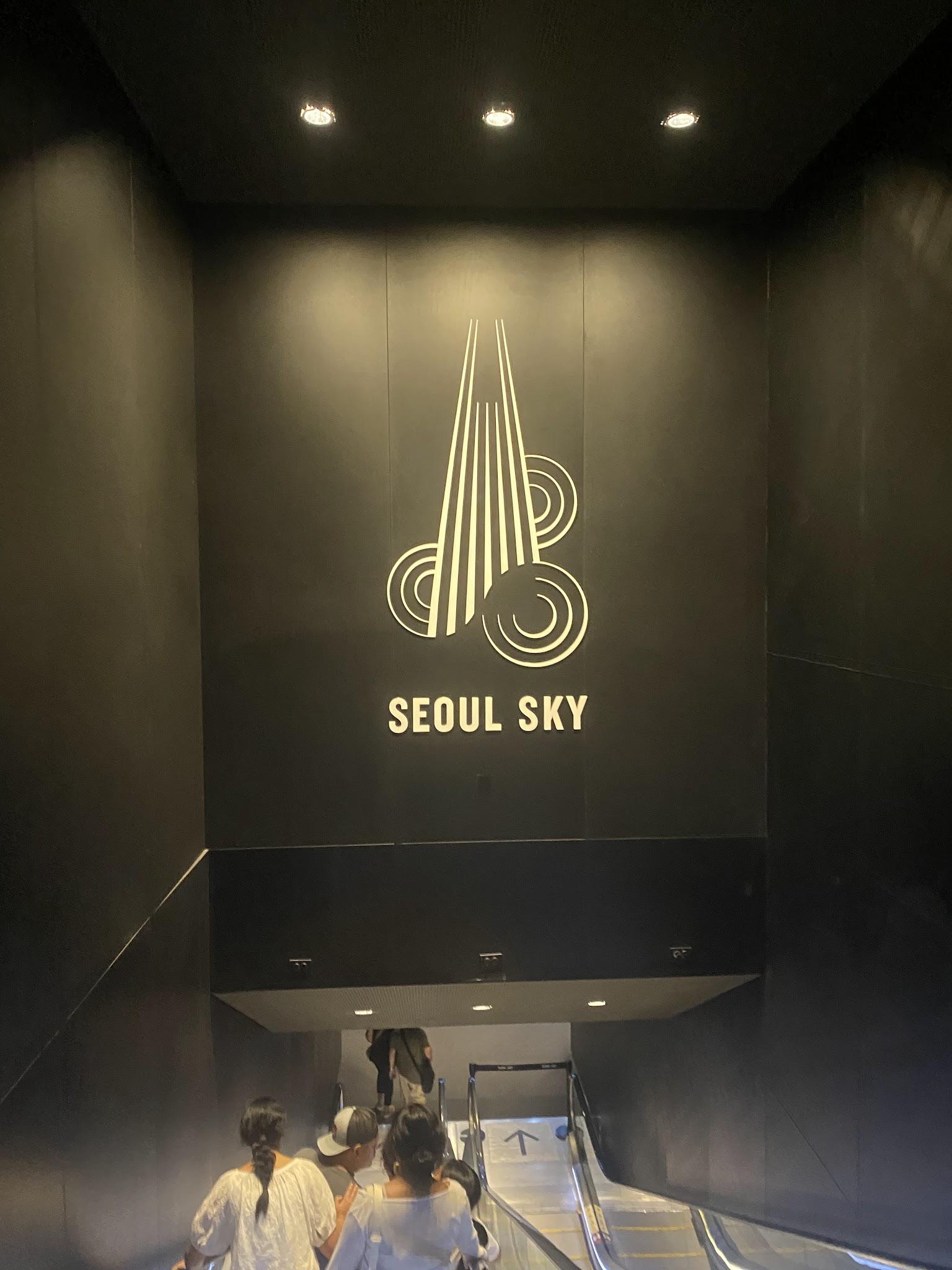 Lotte World Tower Guide: Seoul Sky Observation Deck and Views of Seoul 4