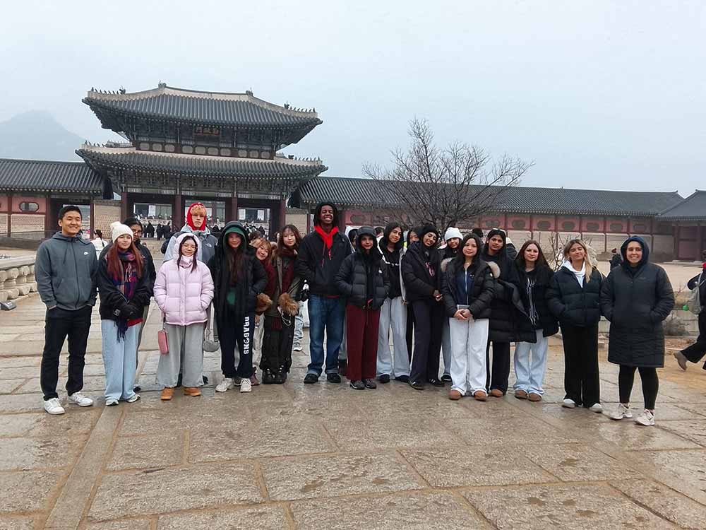 Visit of Gyeongbokgung Palace: A Travel Through Time and History