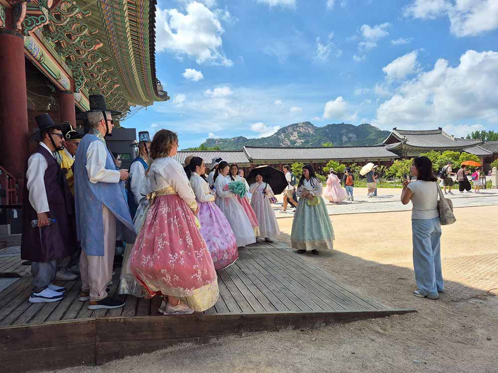 Building Stronger Teams Through Korean Culture: Society of Actuaries Team Building Event 3